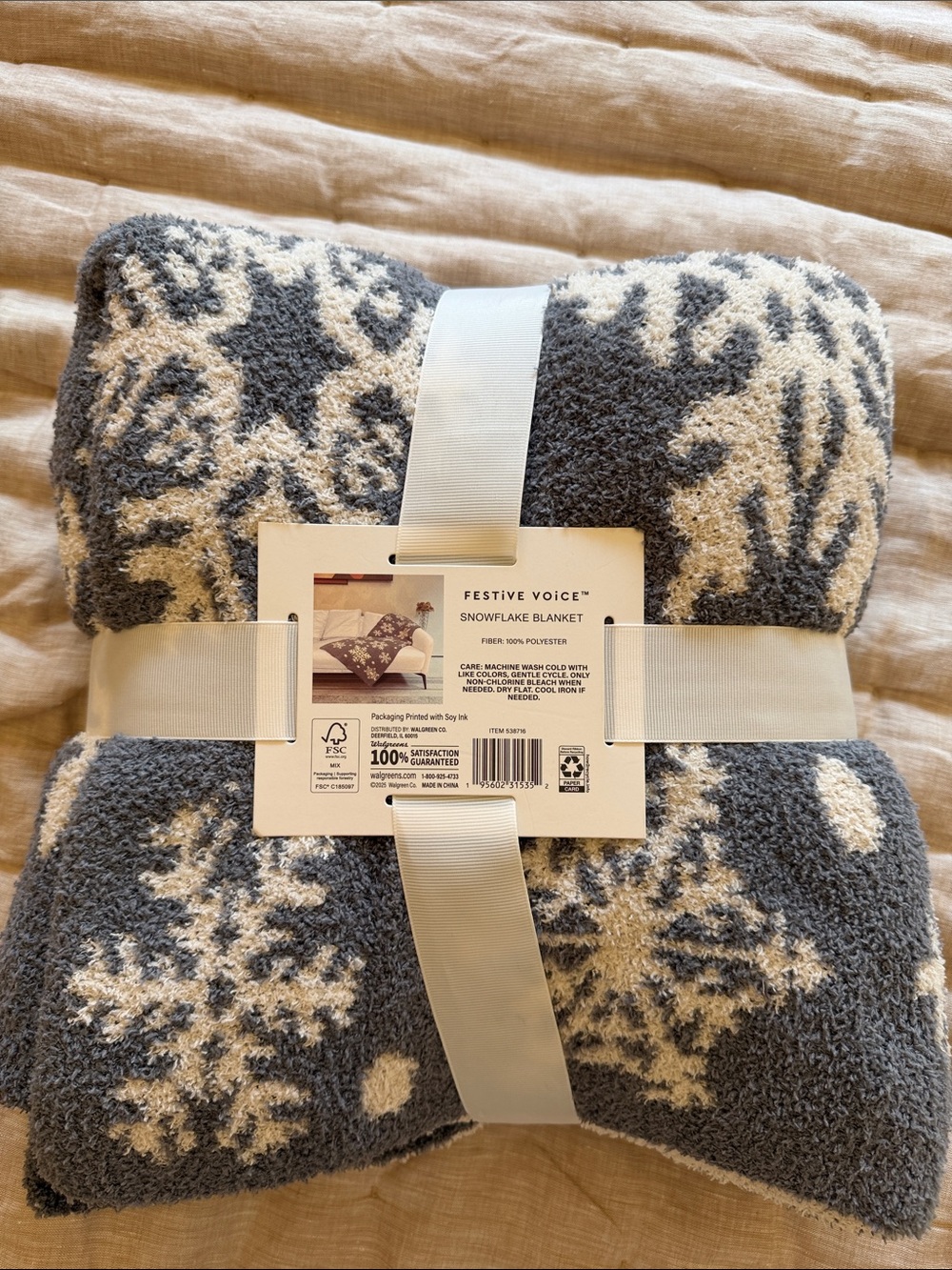 Snowflake Throw Blanket Cozy Plush